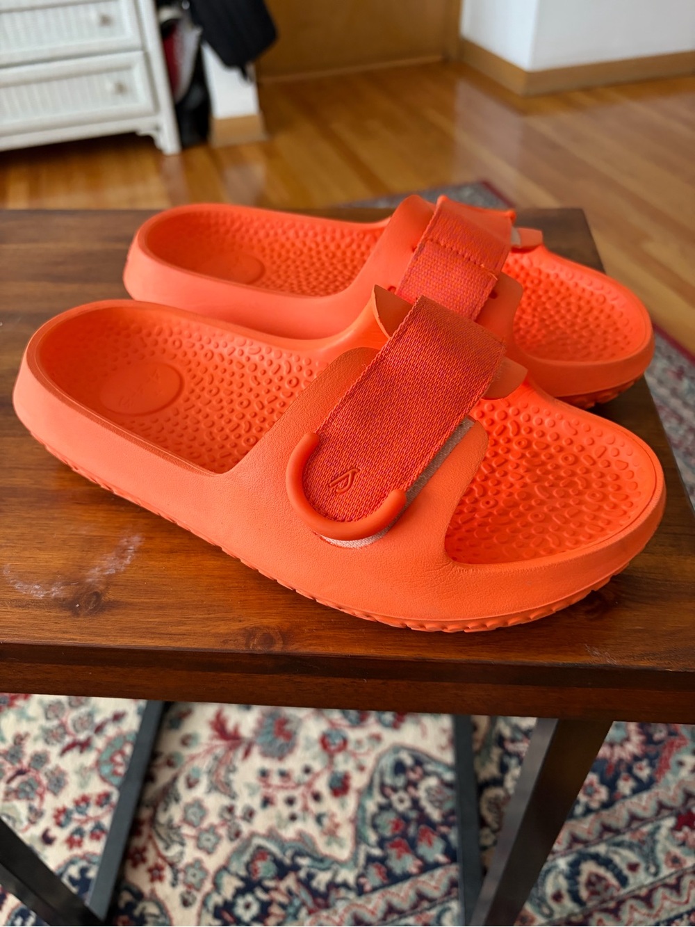 WoOrange Adjustable Strap Slide Sandals